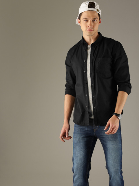 

Flying Machine Men Black Straight Slim Fit Solid Casual Shirt