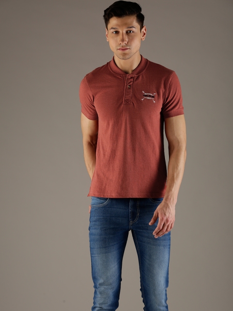 

Flying Machine Men Rust Orange Solid Mandarin Collar T-shirt
