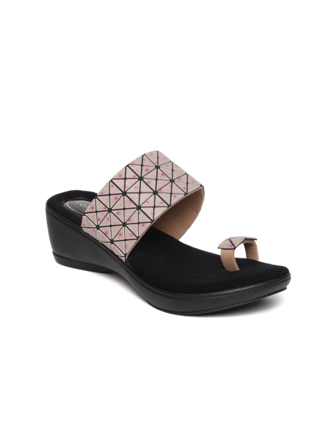 

Catwalk Women Charcoal Grey & Maroon Geometric Textured One Toe Comfort Heels
