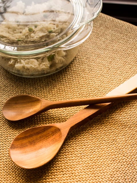 

ExclusiveLane Brown 2-Pieces Solid Wood Spoon Set