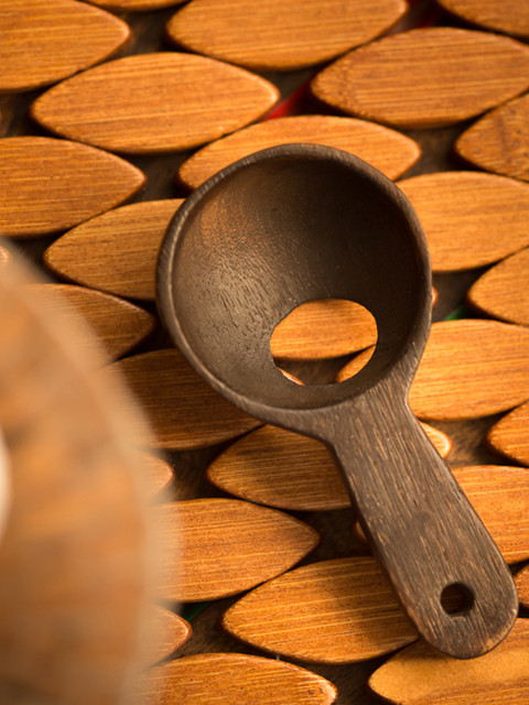 

ExclusiveLane Brown Solid Serving Spoon