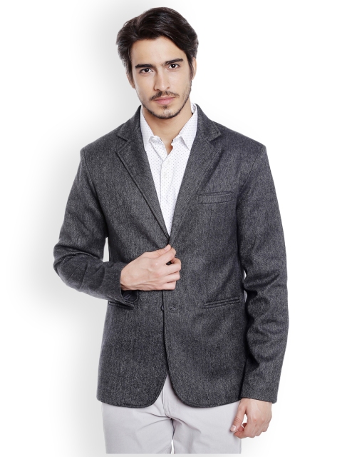 

Globus Men Charcoal Solid Tailored Jacket