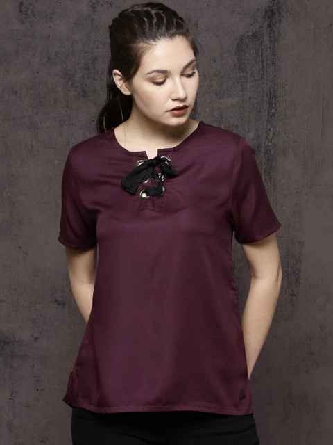 

Roadster Women Burgundy Solid Top