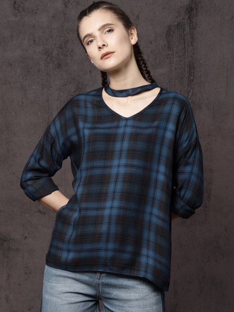 

Roadster Women Blue & Black Checked Top
