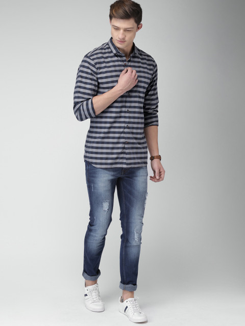 

Mast & Harbour Men Grey & Navy Blue Slim Fit Striped Casual Shirt