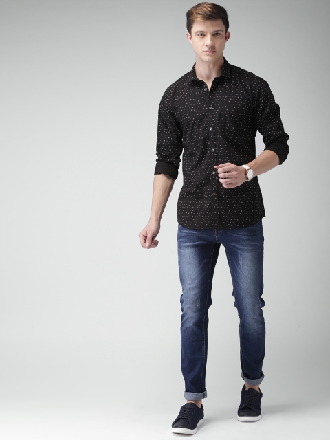 

Mast & Harbour Men Black Slim Fit Printed Casual Shirt