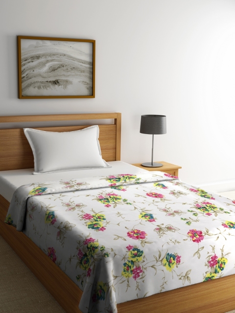 

Cortina White Floral Mild Winter 210 GSM Single Bed Dohar
