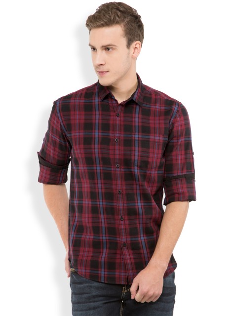 

HIGHLANDER Men Black & Maroon Slim Fit Checked Casual Shirt