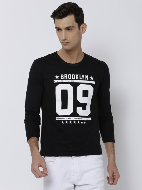 

HIGHLANDER Men Black & White Printed Round Neck Slim Fit T-shirt