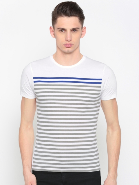 

The Indian Garage Co Men White Striped Slim Fit Round Neck T-shirt