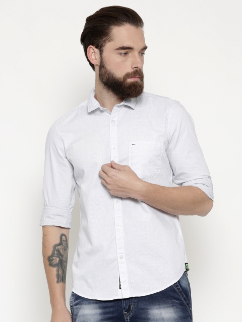 

Indigo Nation Men White & Navy Blue Slim Fit Self Design Casual Shirt