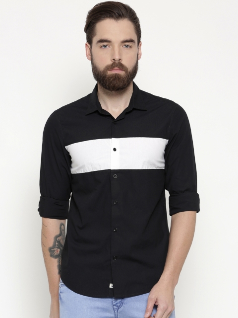 

Indigo Nation Men Black & White Slim Fit Solid Casual Shirt