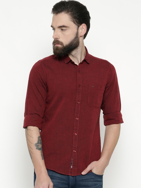 

Indigo Nation Men Maroon Slim Fit Solid Casual Shirt