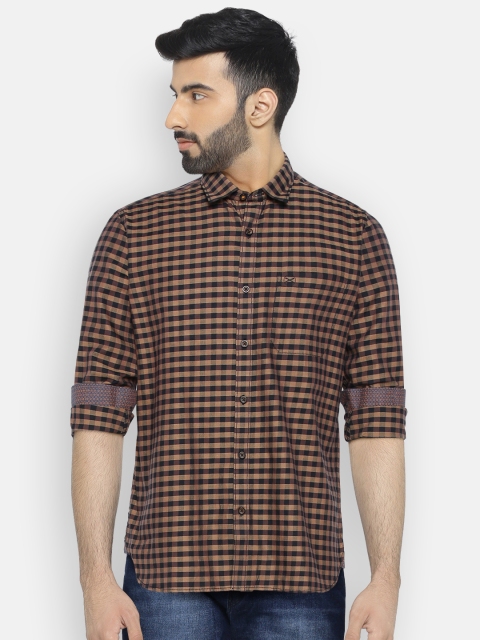 

SCULLERS Men Brown & Black Slim Fit Checked Casual Shirt
