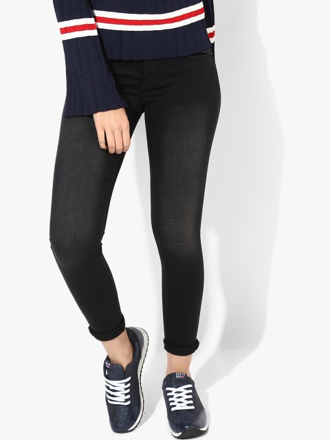 

Deal Jeans Women Black Skinny Fit Mid-Rise Clean Look Stretchable Jeans