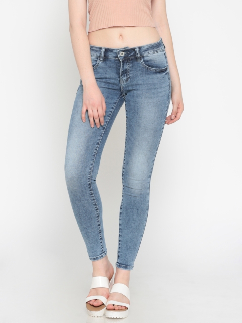 

Deal Jeans Women Blue Skinny Fit Mid-Rise Clean Look Cropped Stretchable Jeans