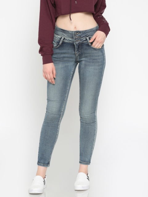 

Deal Jeans Women Blue Slim Fit High-Rise Clean Look Cropped Stretchable Jeans