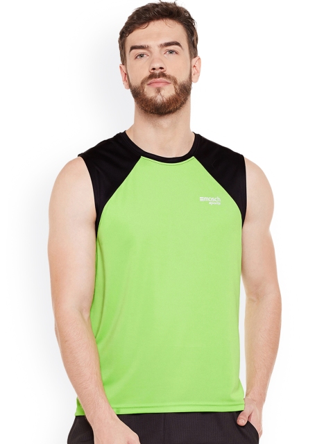 

Masch Sports Men Lime Green & Black Solid Round Neck T-shirt
