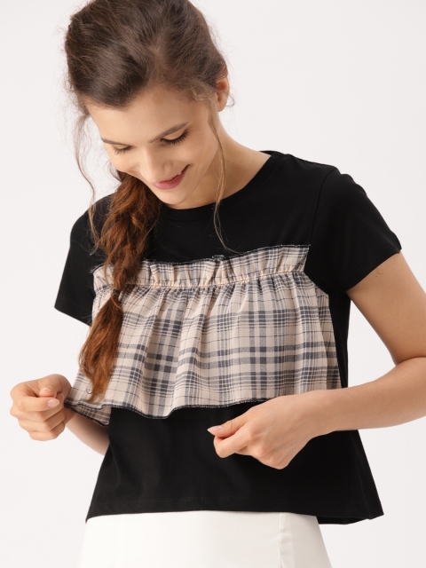 

DressBerry Women Black Checked Round Neck T-shirt