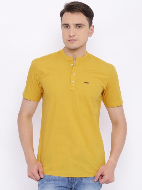 

Wrangler Men Mustard Yellow Regular Fit Solid Casual Shirt