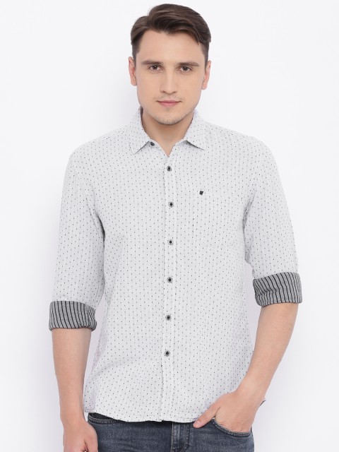 

Wrangler Men Grey Regular Fit Self Design Casual Shirt