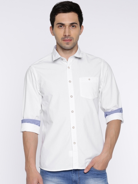 

Arrow Blue Jean Co. Men White Snug Slim Fit Solid Casual Shirt