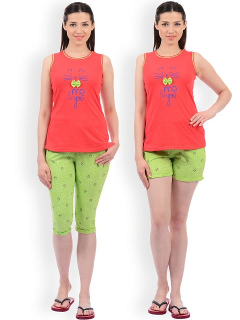 

Sweet Dreams Women Red & Green Printed Night suit