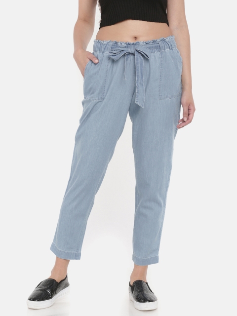 

Vero Moda Women Blue Regular Fit Solid Regular Cropped Trousers