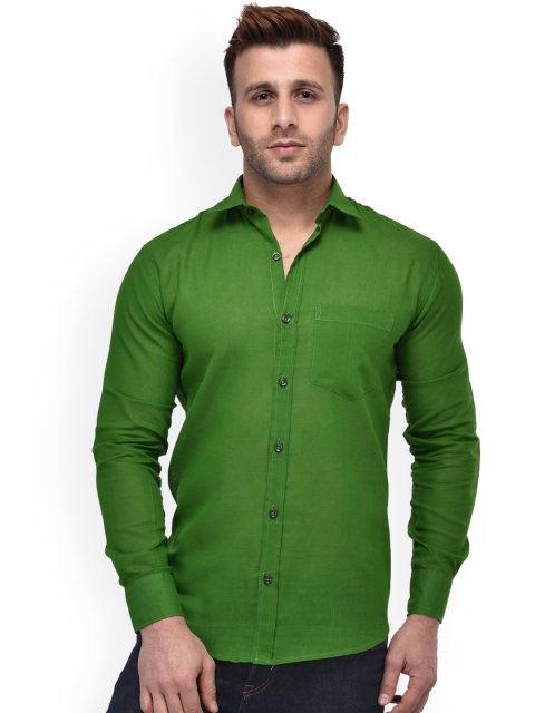 

Hangup Men Green Regular Fit Solid Casual Shirt