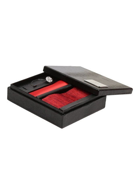 

Alvaro Castagnino Men Red Colored Accessory Gift Set