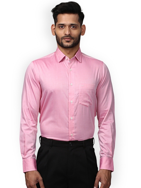 

ColorPlus Men Pink Regular Fit Solid Formal Shirt
