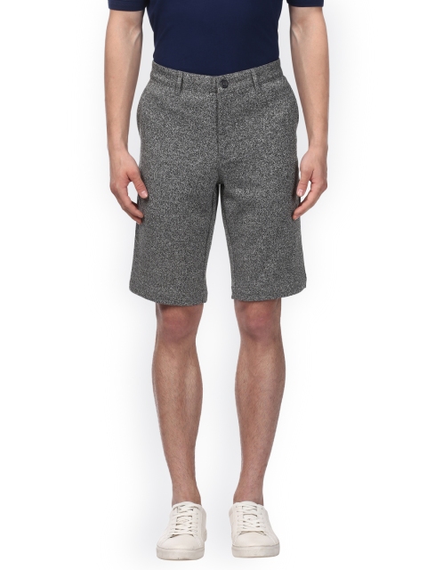 

ColorPlus Men Grey Solid Regular Fit Regular Shorts