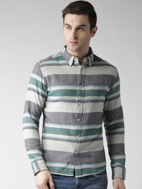 

Aeropostale Men Grey Melange & Green Regular Fit Striped Casual Shirt