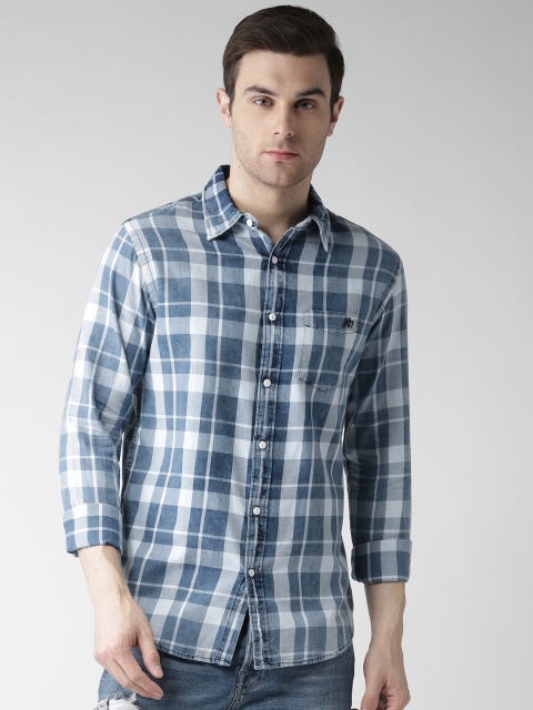 

Aeropostale Men Blue Regular Fit Checked Casual Shirt