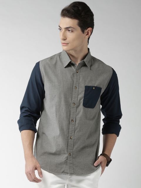 

Aeropostale Men Grey & Navy Blue Regular Fit Solid Casual Shirt