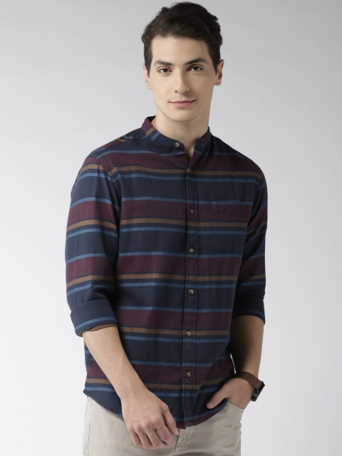 

Aeropostale Men Navy Blue & Burgundy Regular Fit Striped Casual Shirt