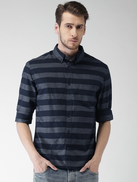 

Aeropostale Men Navy & Grey Regular Fit Striped Casual Shirt, Navy blue