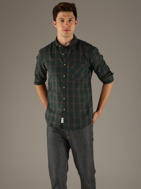 

Flying Machine Men Green & Red Slim Fit Checked Casual Shirt
