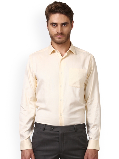 

Park Avenue Men Yellow Regular Fit Solid Formal Shirt