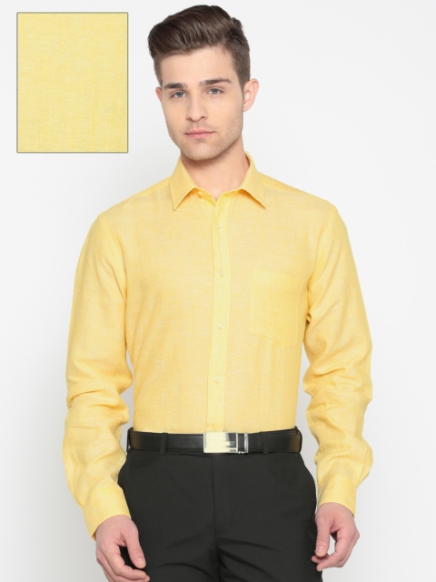 

Park Avenue Men Yellow Regular Fit Solid Formal Shirt