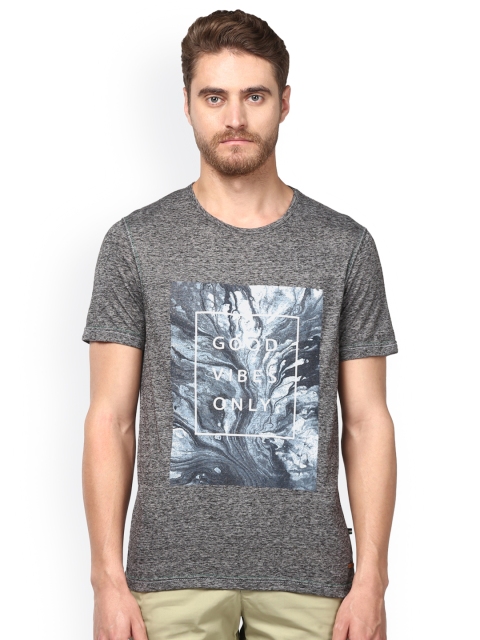 

Park Avenue Men Grey Solid Round Neck T-shirt