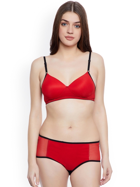 

Clovia Red Solid Lingerie Set BP1228P04