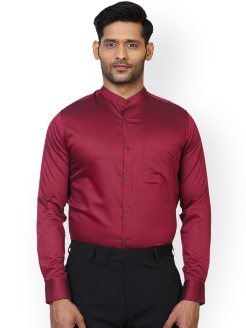 

Raymond Men Red Regular Fit Solid Semiformal Shirt