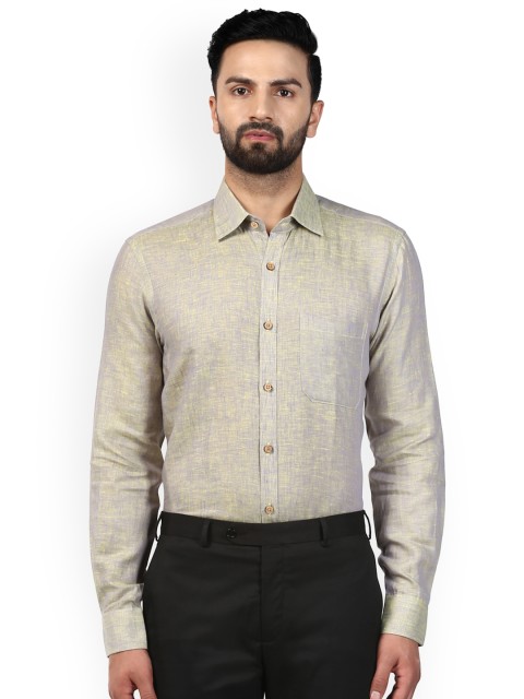 

Raymond Men Beige Regular Fit Solid Formal Shirt