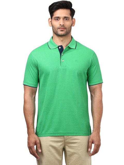 

Raymond Men Green Solid Polo Collar T-shirt