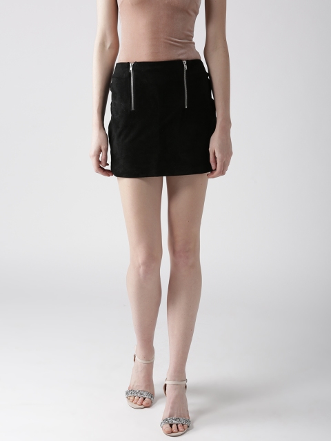 

FOREVER 21 Black Velvet Finish Mini Skirt