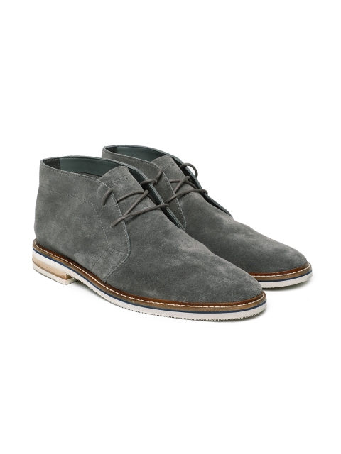 

Clarks Men Grey Solid Suede Mid-Top Flat Boots