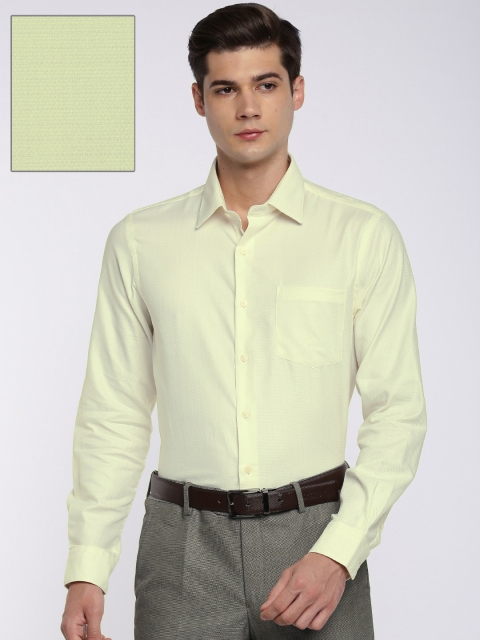 

Arrow Men Cream Snug Slim Fit Self Design Formal Shirt