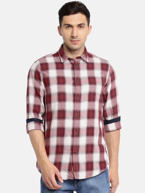 

Arrow Blue Jean Co. Men Red & Off-White Slim Fit Checked Casual Shirt