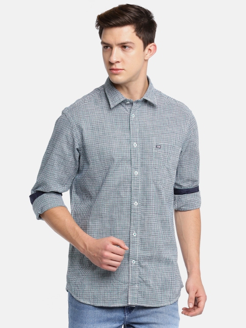 

Arrow Sport Men Green & White Checked Casual Shirt